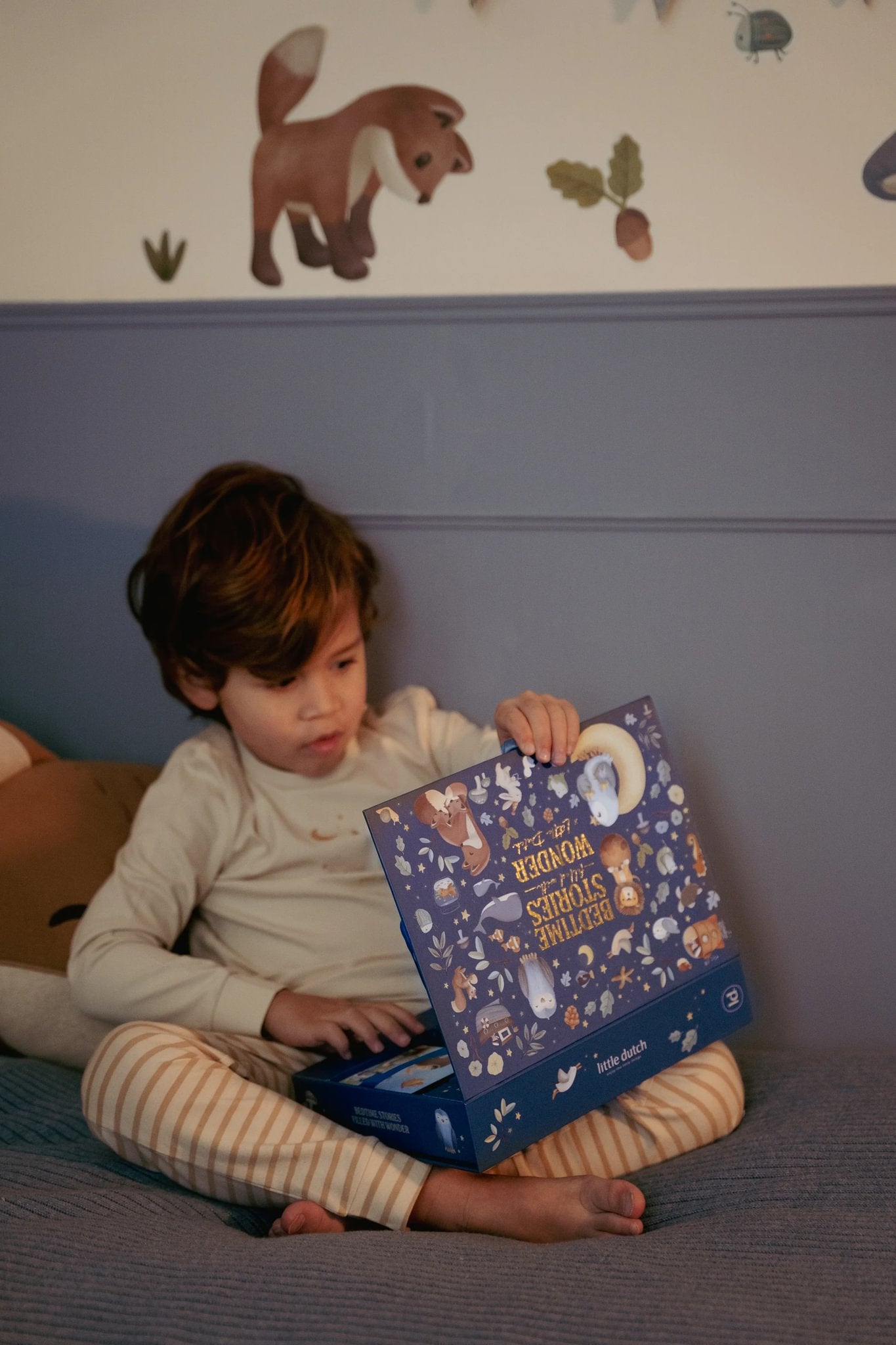 Кутия с Фенерче Прожектор на Детски Приказки